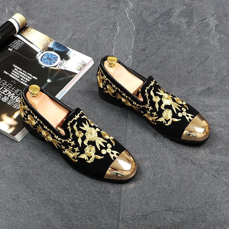 Pointed Toe Leather Shoes Men's Embroidered Set Foot One Pedal Casual Shoes